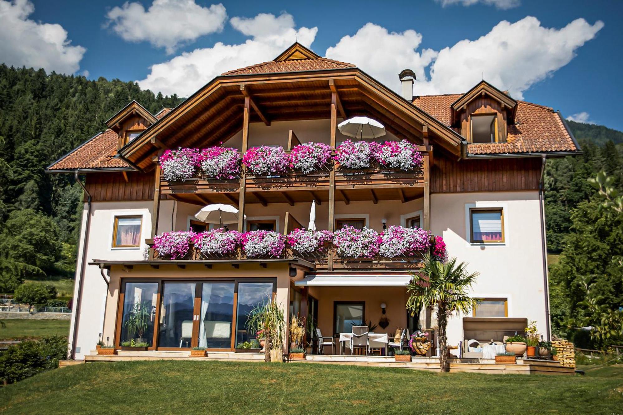 Ferienwohnungen Fischerhaus - Direkt Am See Мильстат Экстерьер фото