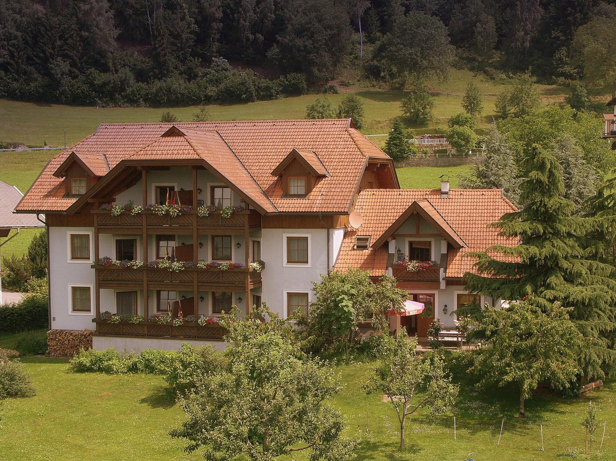 Ferienwohnungen Fischerhaus - Direkt Am See Мильстат Экстерьер фото